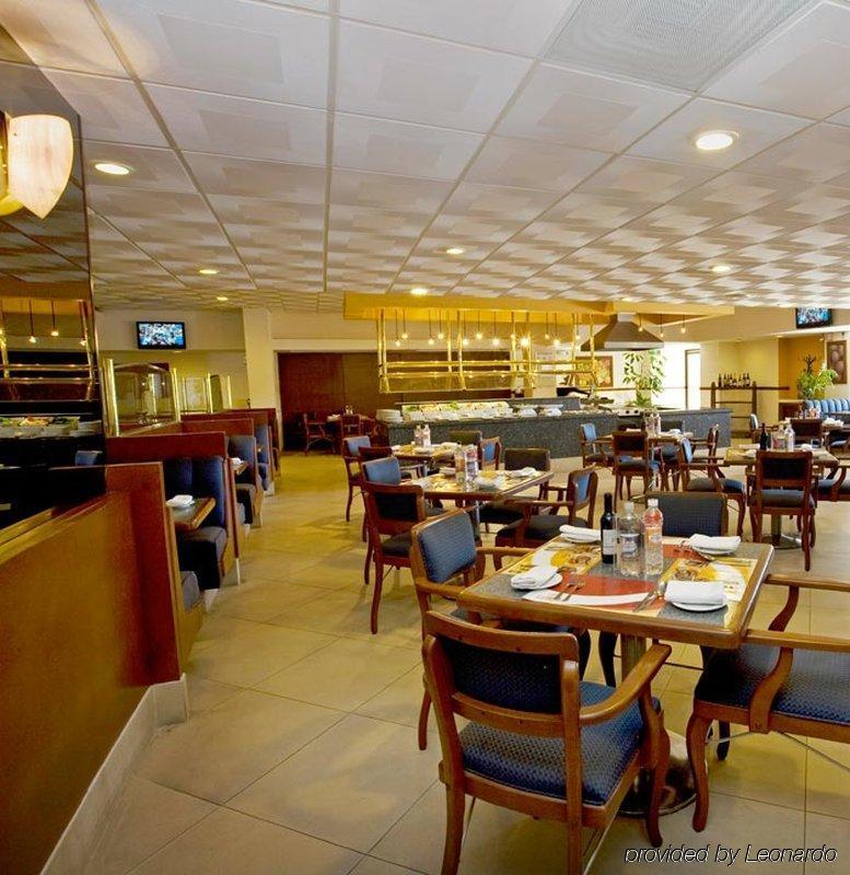 Fiesta Inn San Luis Potosi Glorieta Juarez San Luis Potosí Restaurante foto