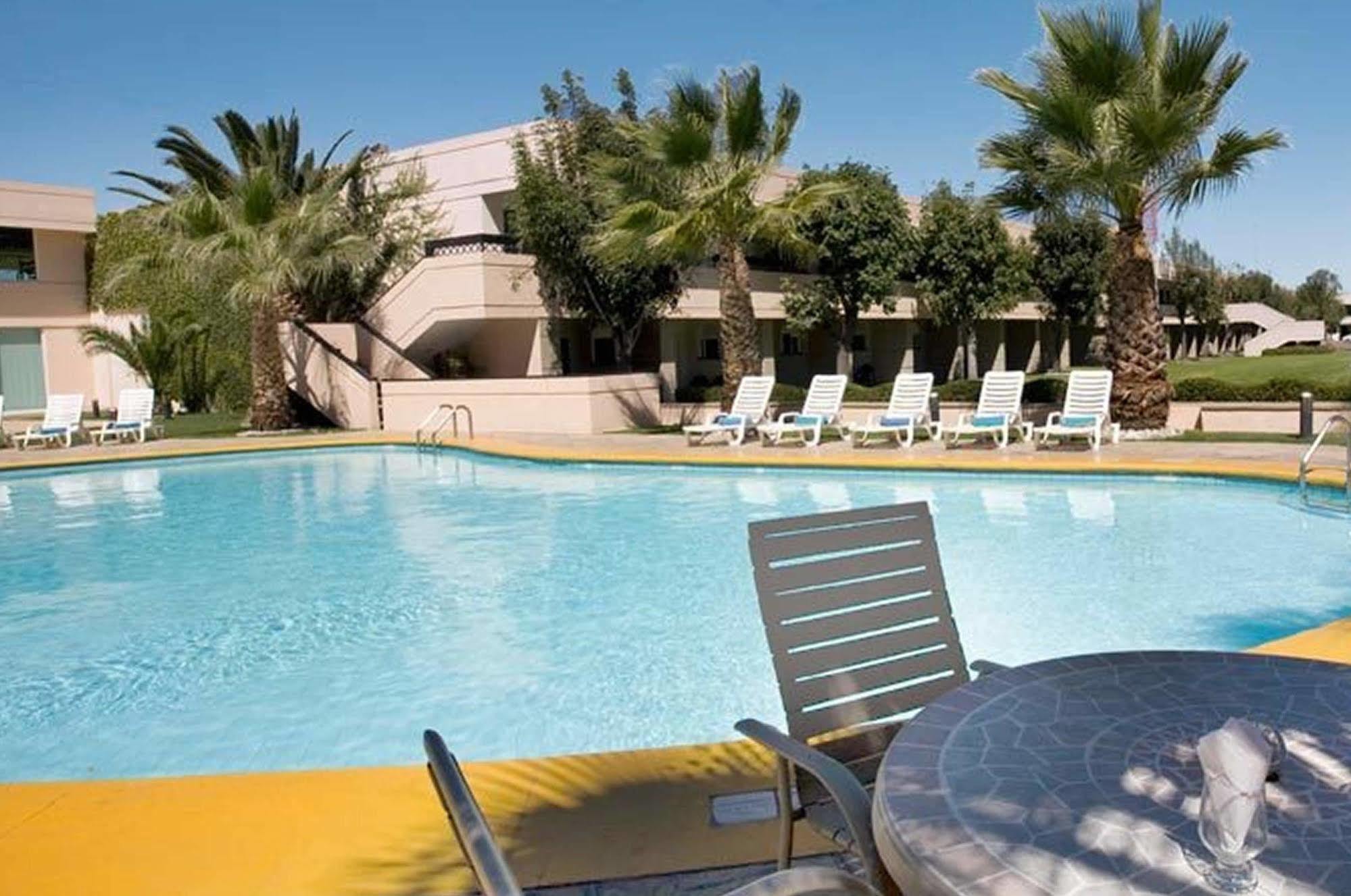 Fiesta Inn San Luis Potosi Glorieta Juarez San Luis Potosí Exterior foto