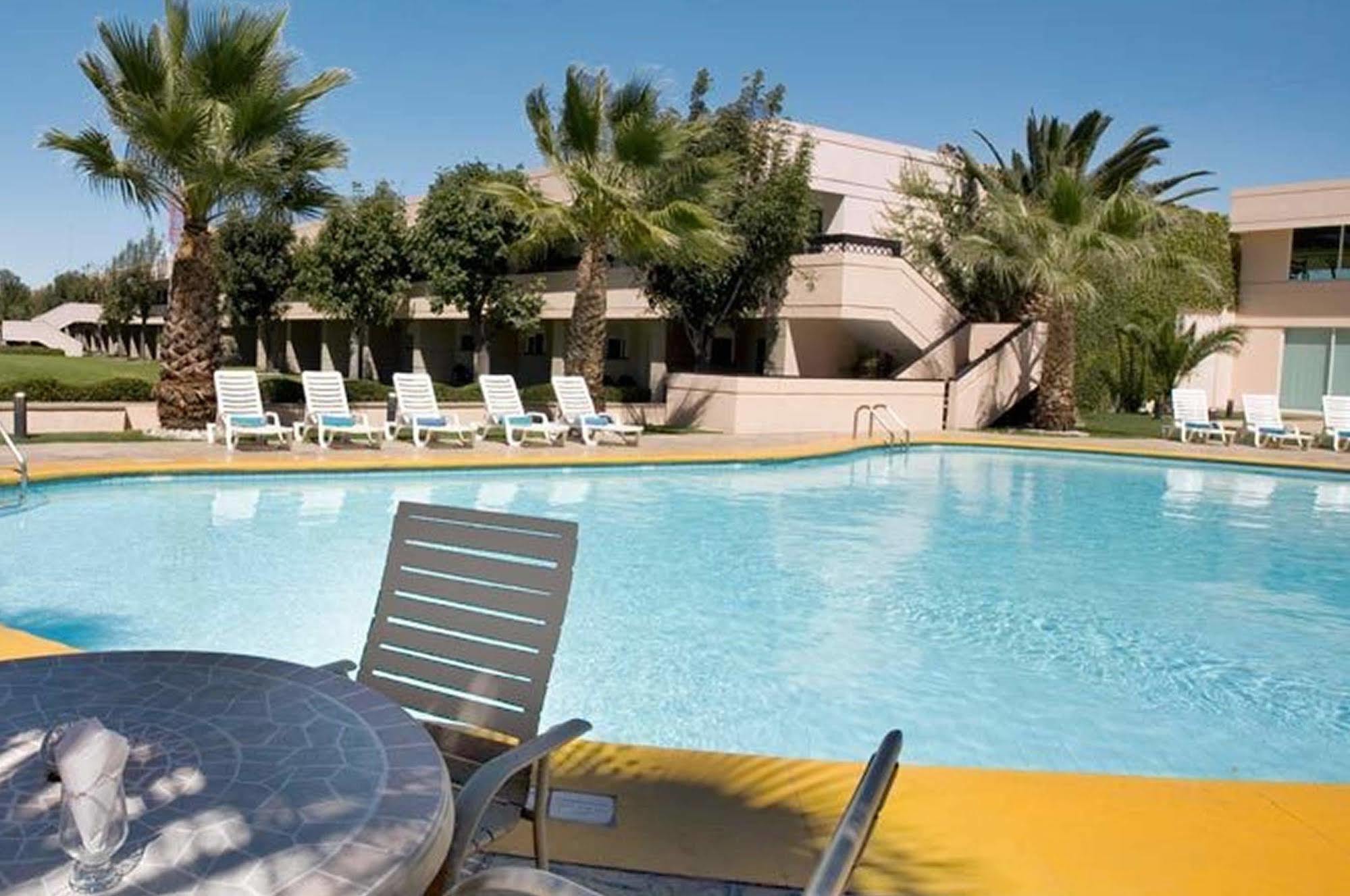 Fiesta Inn San Luis Potosi Glorieta Juarez San Luis Potosí Exterior foto